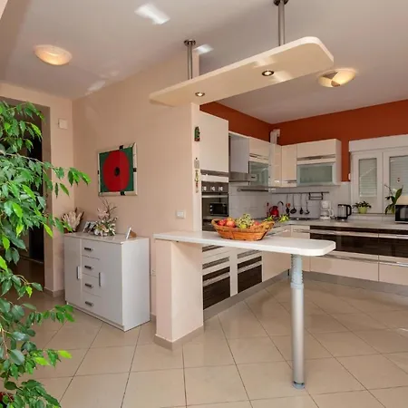 3 Bedroom Amazing In *