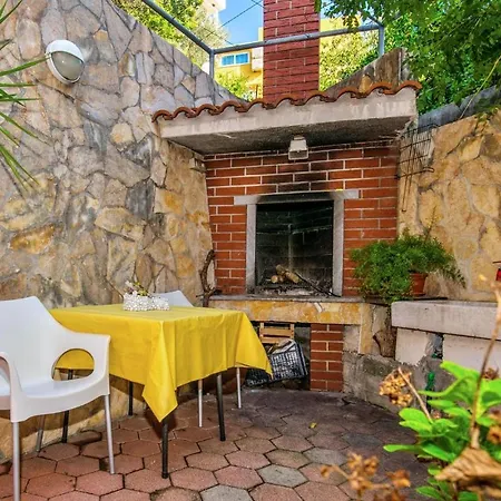 公寓 3 Bedroom Amazing In *