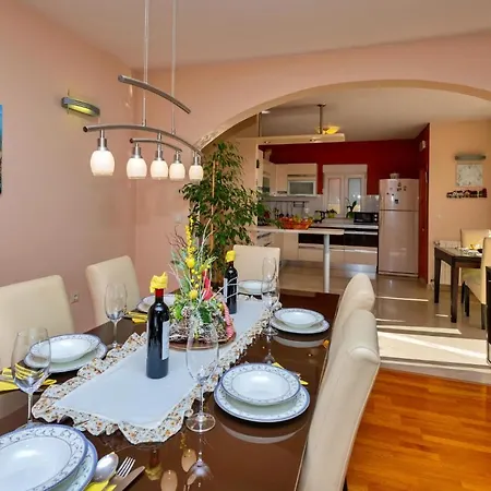 3 Bedroom Amazing In *