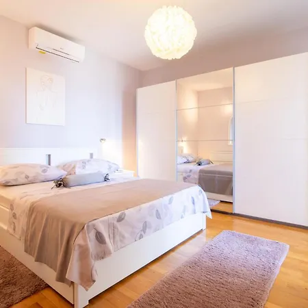 Appartement 3 Bedroom Amazing In Igrane