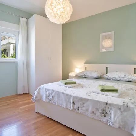 Appartement 3 Bedroom Amazing In *